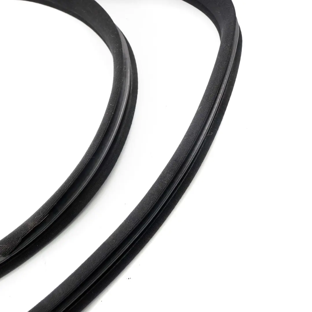  *Mercedes-Benz C W204 Türdichtung Rahmendichtung Hinten Links Rechts A204697015 - SKU A2046970151 - Teilenummer A2046970151