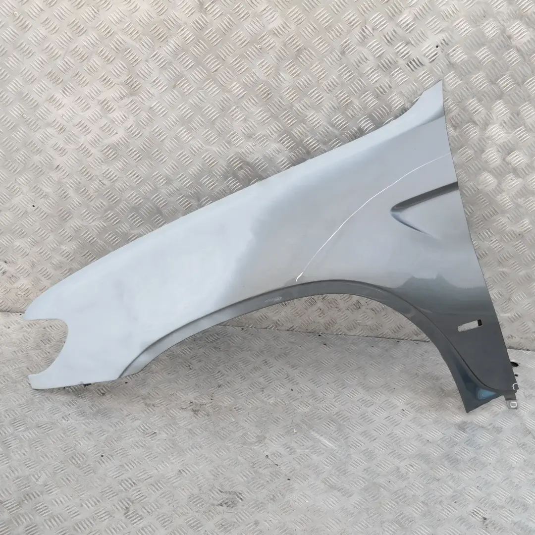 Fahrerseite Seitenwand Vorne Links Kotflügel Sterlinggrau Grau 472 für BMW X5 E53 mit Teilenummer 7000385 BMW X5 E53 Fahrerseite Seitenwand Vorne Links Kotflügel Sterlinggrau Grau 472 - SKU 7000385-STG - Teilenummer 7000385