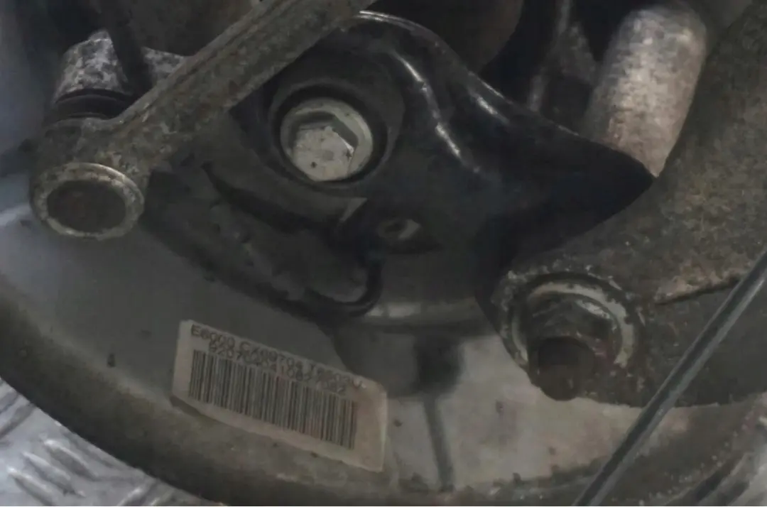 *BMW 5 E60 520d M47N2 Schwenklager Radträger Bremssattel Hinten Rechts für mit Teilenummer 6770906 *BMW 5 E60 520d M47N2 Schwenklager Radträger Bremssattel Hinten Rechts - SKU 6770906-14 - Teilenummer 6770906