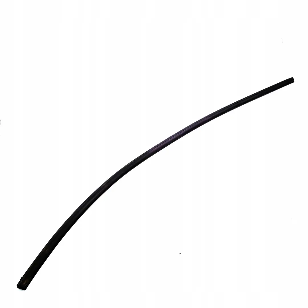 Uszczelka szyby przód przedniej do MERCEDES C W204 o numerze A2046710620 MERCEDES C W204 Uszczelka szyby przód przedniej - SKU A2046710620 - Numer Części A2046710620