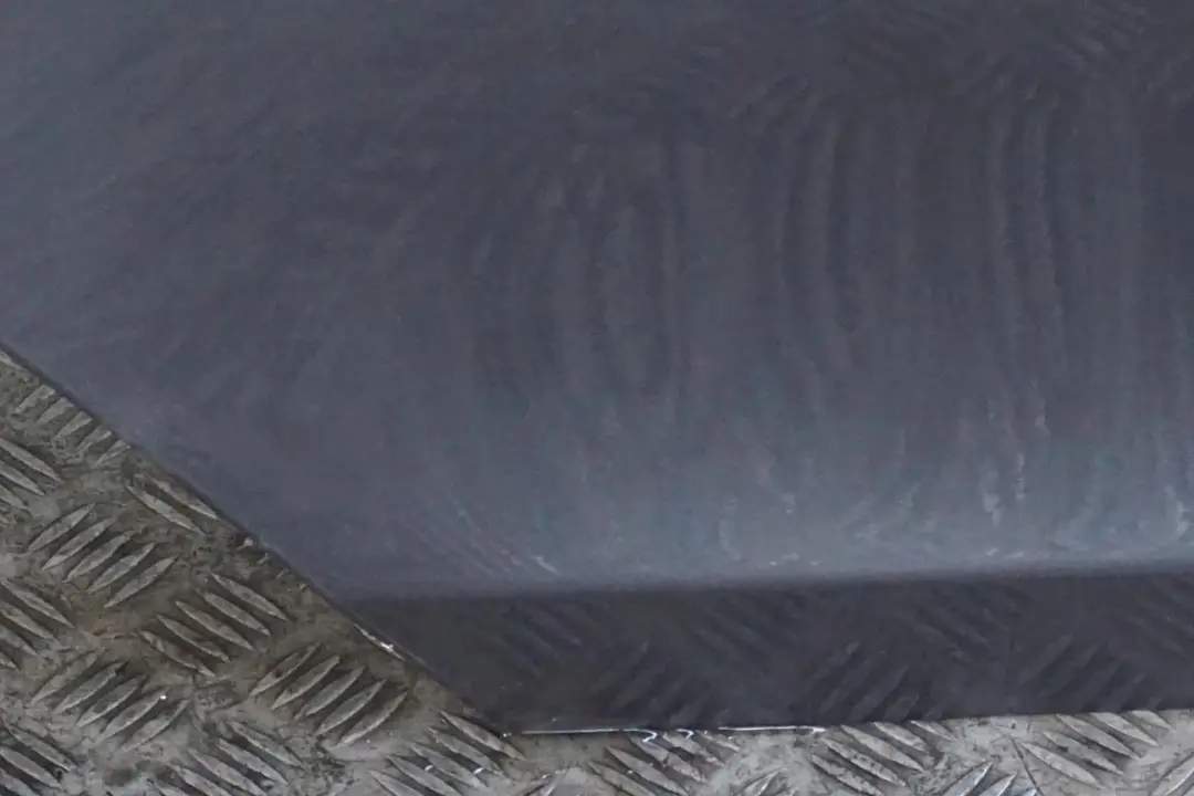 Porta posteriore destra Sparkling Graphite Metallic - A22 per H E87 con numero di parte 7191018 H E87 Porta posteriore destra Sparkling Graphite Metallic - A22 - SKU 7191018-SG12 - Numero di parte 7191018