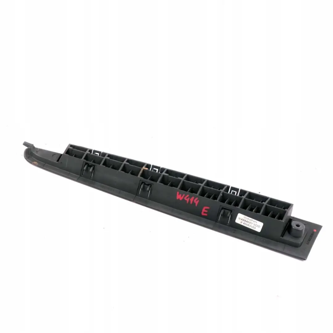  Mercedes-Benz W414 Tableau de Bord Buse D'Air Haut Droit - SKU A4148310160 - Numéro de pièce A4148310160