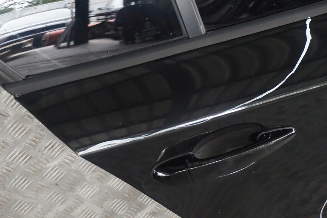 BMW 1 E87 drzwi prawe tylne tył schwarz II 668 - SKU 7191018-SCH22 - Numer Części 7191018