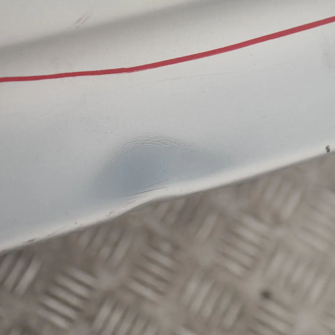 Verkleidung Stossfänger lackiert hinten PDC Titansilber 354 für BMW 1 er 2 E87 mit Teilenummer 32630 BMW 1 er 2 E87 Verkleidung Stossfänger lackiert hinten PDC Titansilber 354 - SKU 0032630-TS2 - Teilenummer 32630