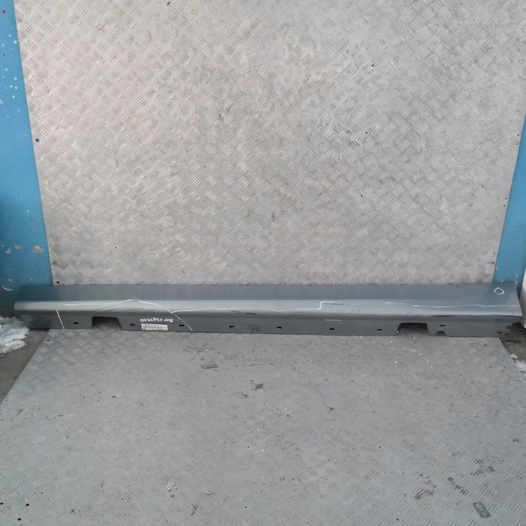 Listwa Nakładka Próg Lewy Arktis A34 do BMW E90 o numerze 32951 BMW E90 Listwa Nakładka Próg Lewy Arktis A34 - SKU 0032951-AM6 - Numer Części 32951