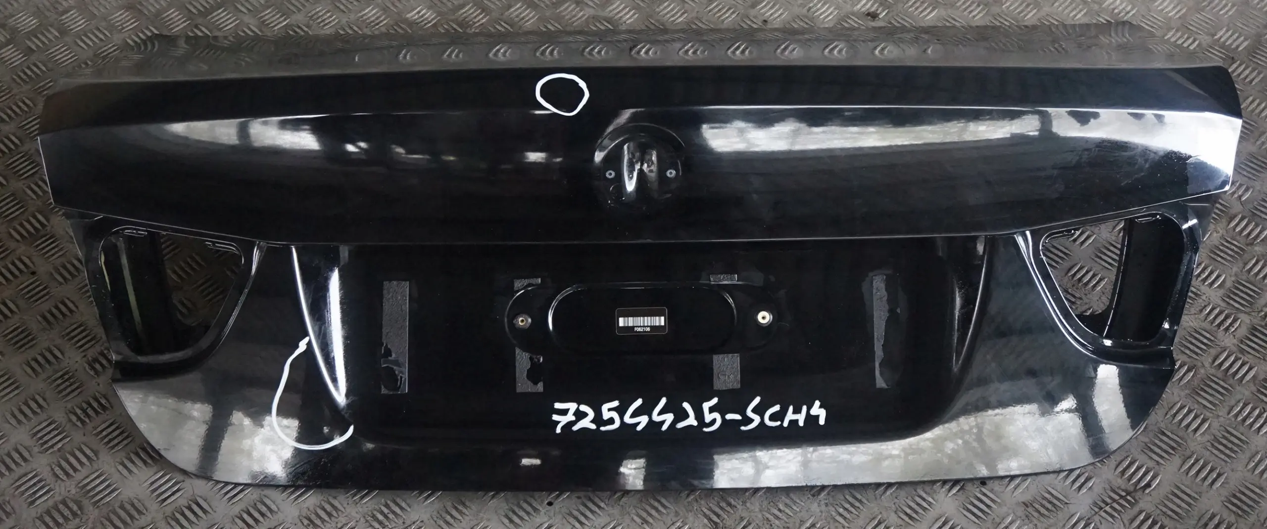 BMW 3 Series 4 E90 LCi Rear Trunk Boot Lid Tailgate Schwarz 2 Black - 668