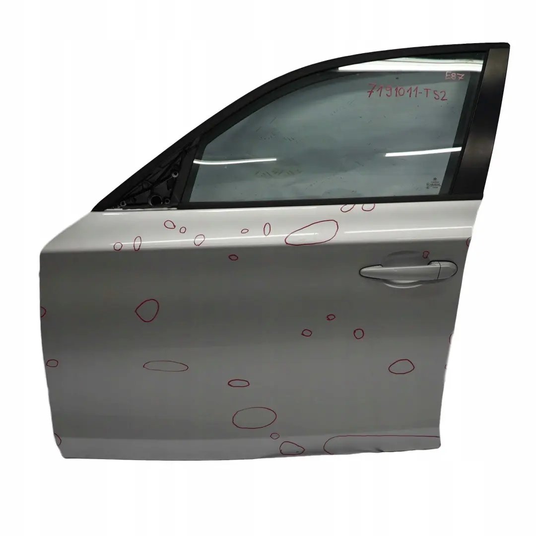 Puerta Delantera Izquierda Titansilber Titan Silver Metallic - 354 para BMW E87 con número de pieza 7191011 BMW E87 Puerta Delantera Izquierda Titansilber Titan Silver Metallic - 354 - SKU 7191011-TS2 - Número de pieza 7191011
