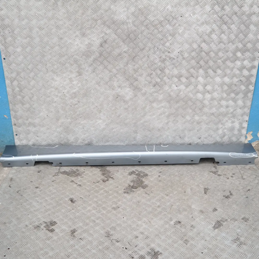 BMW 1 er E87 Schwellerleiste Blende Schweller rechts Quarzblau Blau Metallic - SKU 0032948-QB21 - Teilenummer 32948