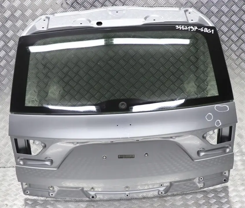 Klapa bagażnika tył silbergrau A08 do BMW E83 X3 o numerze 3452197 BMW E83 X3 Klapa bagażnika tył silbergrau A08 - SKU 3452197-SBG1 - Numer Części 3452197