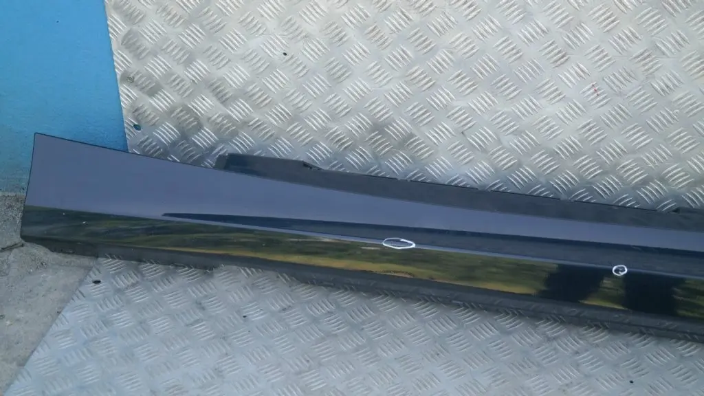 BMW E87 LCI Sill Strip Faldón lateral izquierdo Monacoblau Blau Blue - A35 - SKU 0036145-MB3 - Número de pieza 51770036145