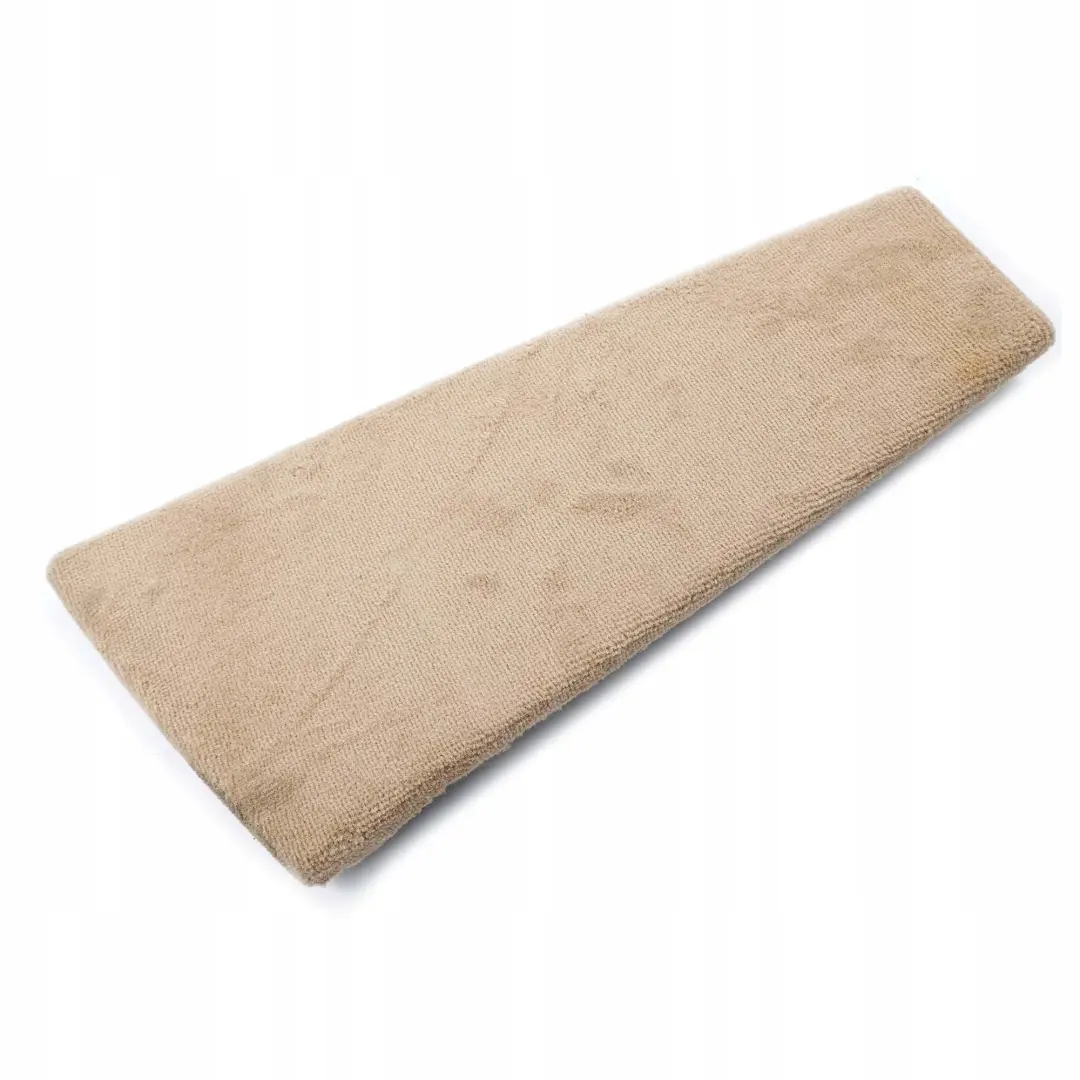 Panel De La consola central trasera derecha Beige Hellbeige para BMW X5 E53 con número de pieza 8250102 BMW X5 E53 Panel De La consola central trasera derecha Beige Hellbeige - SKU 8250102 - Número de pieza 8250102