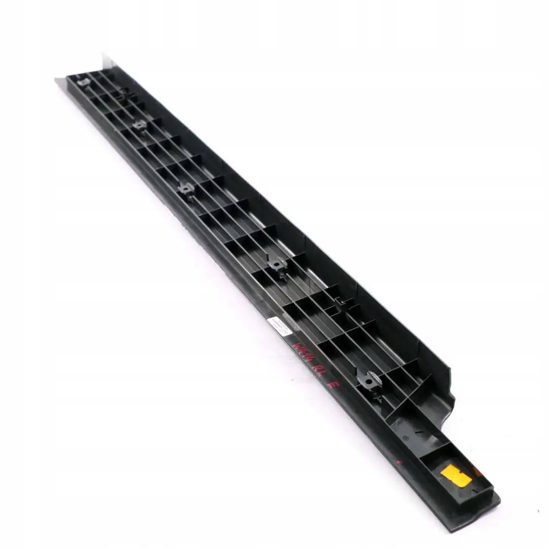 W414 Puerta Trasera Izquierda Embellecedor Entrada Puerta Corredera para Mercedes con número de pieza A4146860174 Mercedes W414 Puerta Trasera Izquierda Embellecedor Entrada Puerta Corredera - SKU A4146860174 - Número de pieza A4146860174