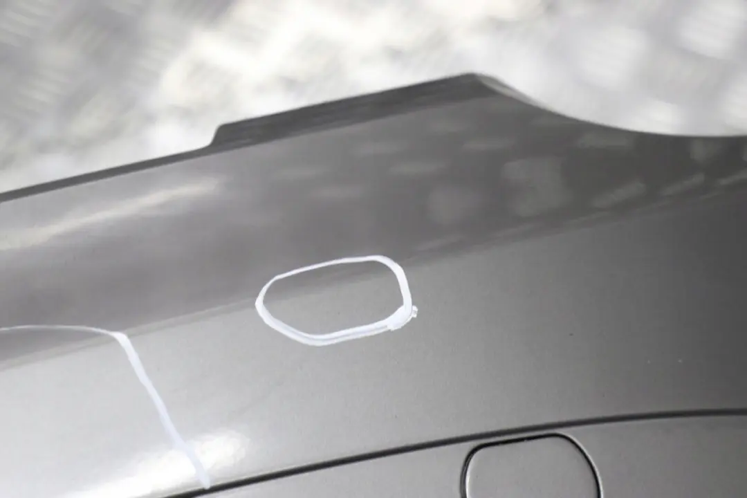 Zderzak tylny tył Sterlinggrau do BMW Z4 E85 o numerze 0031136 BMW Z4 E85 Zderzak tylny tył Sterlinggrau - SKU 0031136-STG1 - Numer Części 0031136