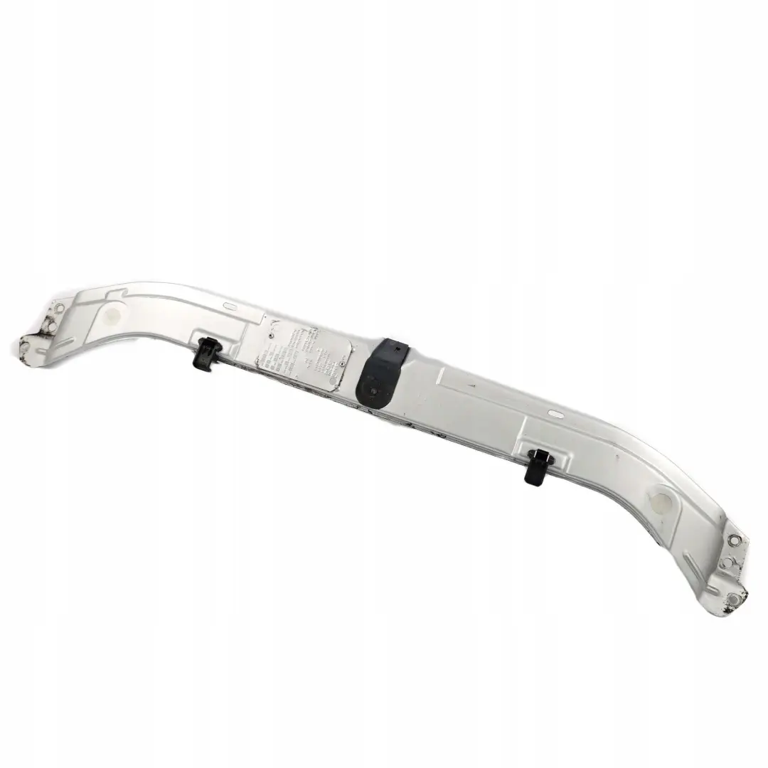 Mercedes-Benz E W210 Refuerzo Panel Delantero Plata Brillante - 744 para con número de pieza A2106202572 Mercedes-Benz E W210 Refuerzo Panel Delantero Plata Brillante - 744 - SKU A2106202572-BRS - Número de pieza A2106202572