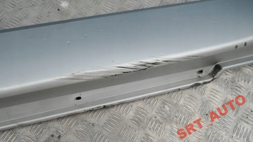 BMW E65 Door Sill Cover Skirt Left Titansilber Titan Silver - SKU 0140037-TS - Número de pieza 0140037-TS