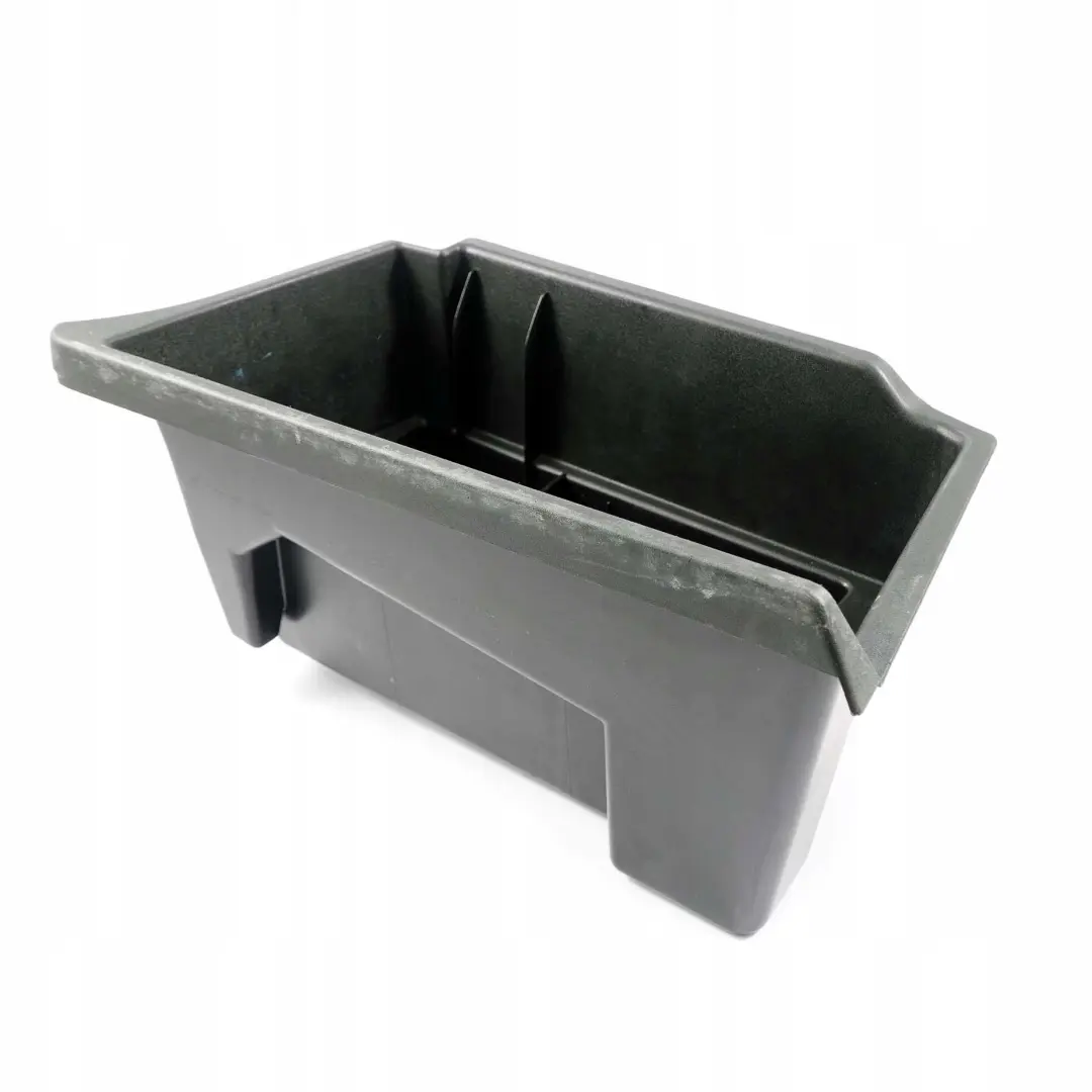 Schowek bagażnika do BMW E36 Coupe Sedan o numerze 8119821 BMW E36 Coupe Sedan Schowek bagażnika - SKU 8119821 - Numer Części 8119821