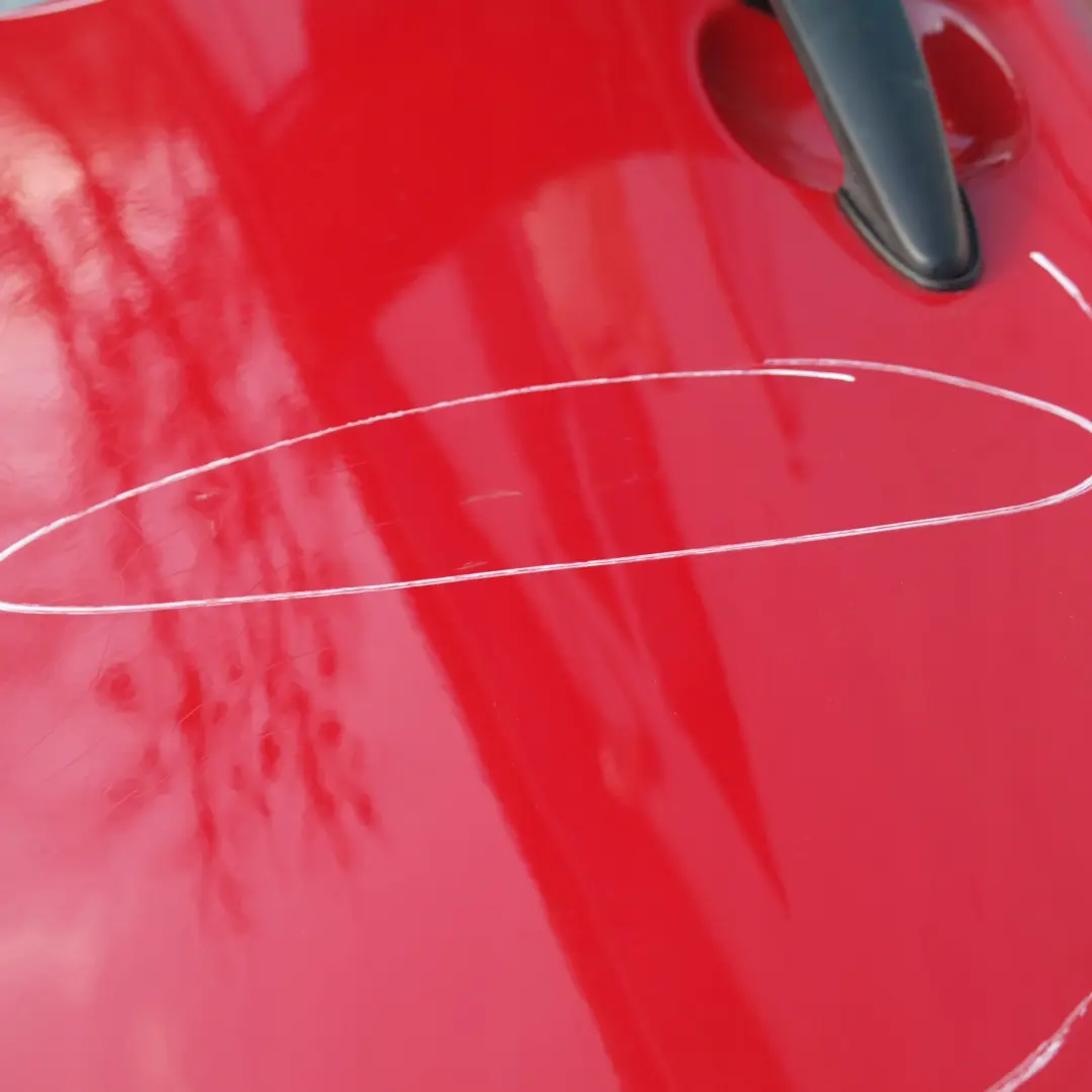 Porta anteriore destra Japanrot Rosso - 438 per BMW E87 con numero di parte 41517191012 BMW E87 Porta anteriore destra Japanrot Rosso - 438 - SKU 7191012-JR1 - Numero di parte 41517191012