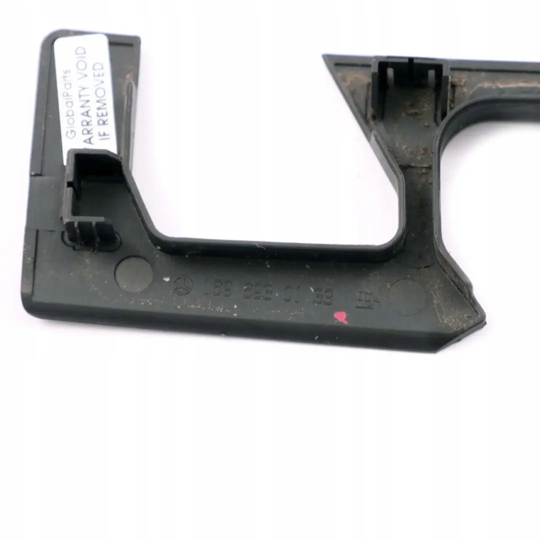 Mercedes-Benz A-Klasse W169 Hinten Links Scharnierabdeckung für mit Teilenummer A1696930133 Mercedes-Benz A-Klasse W169 Hinten Links Scharnierabdeckung - SKU A1696930133 - Teilenummer A1696930133