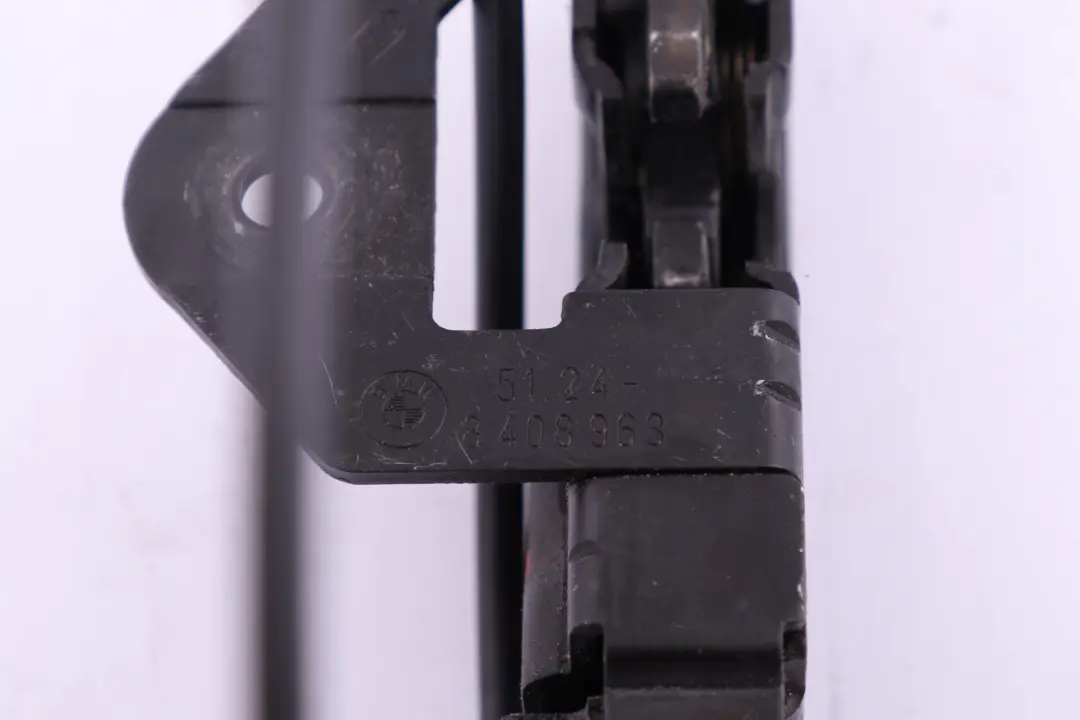 Serrure, Hayon AR Superieur Infer. Gauche pour BMW X5 Serie E53 à propos du numéro de pièce 8408963 BMW X5 Serie E53 Serrure, Hayon AR Superieur Infer. Gauche - SKU 8408963 - Numéro de pièce 8408963