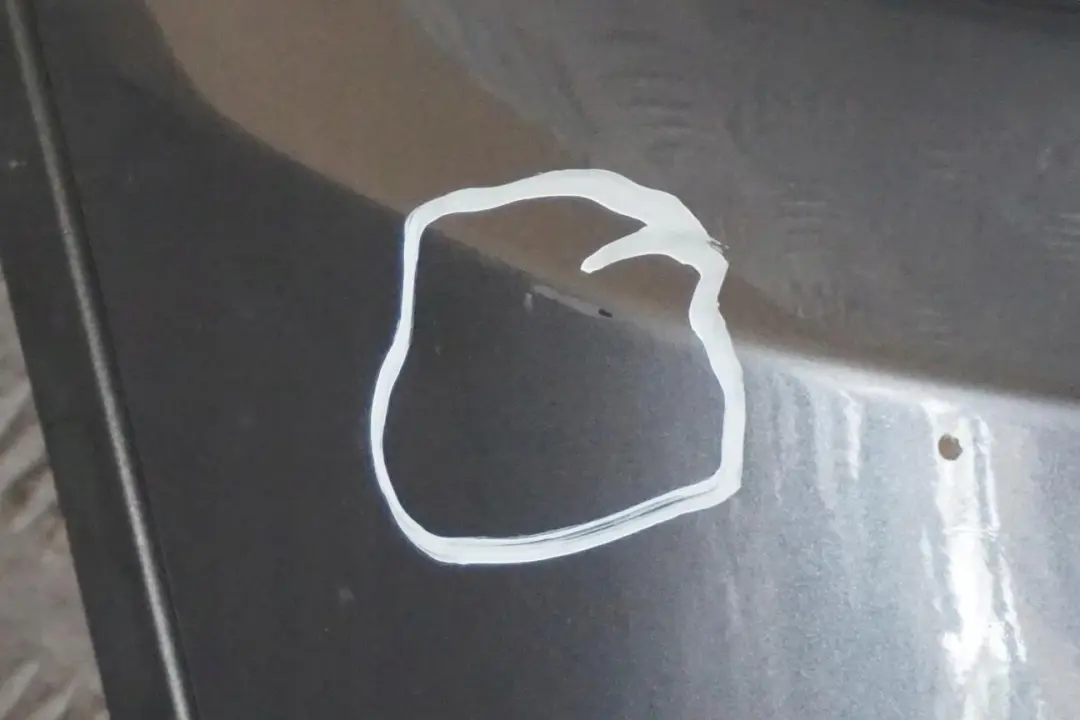 Zderzak przedni przód Stahlgrau do BMW E53 X5 o numerze 0010150 BMW E53 X5 Zderzak przedni przód Stahlgrau - SKU 0010150-STH3 - Numer Części 0010150