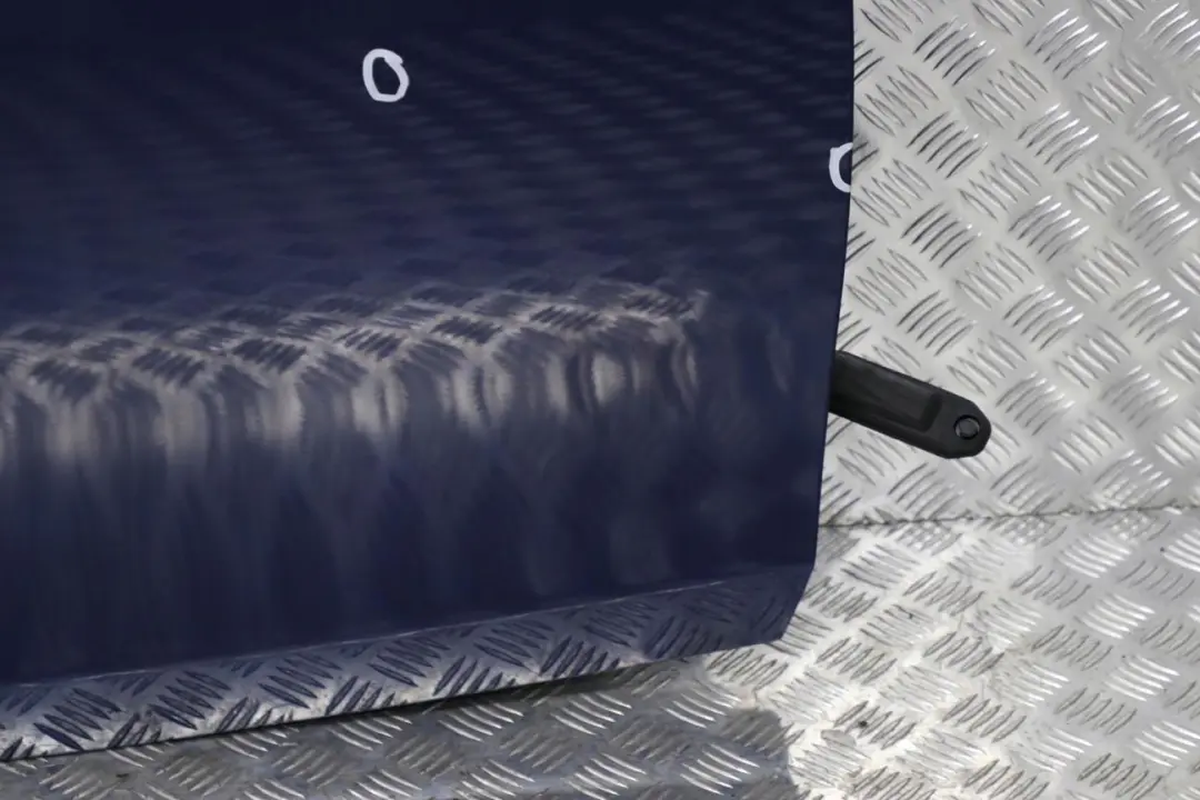 Droite le Mans Bleu Metallise 381 pour BMW E87 Porte avant à propos du numéro de pièce 7191012 BMW E87 Porte avant Droite le Mans Bleu Metallise 381 - SKU 7191012-LMB2 - Numéro de pièce 7191012