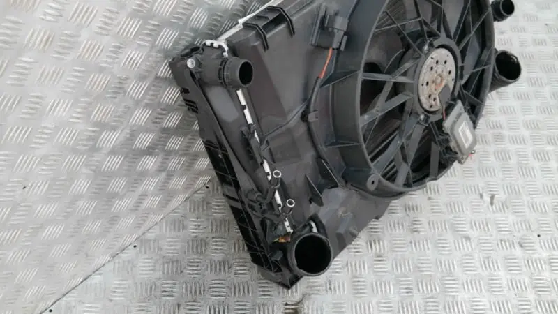 BMW E87 E90 E91 Set completo ventola radiatore con ventola DIESEL M47 - SKU 7788905-1 - Numero di parte 17427788905