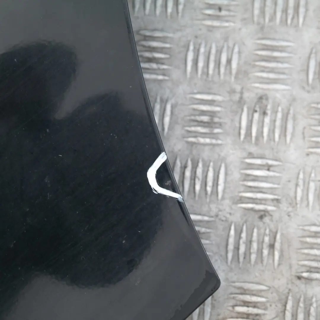 Cote Conducteur Porte Arriere Gauche Noir 2 pour BMW E90 LCI à propos du numéro de pièce 41007203647 BMW E90 LCI Cote Conducteur Porte Arriere Gauche Noir 2 - SKU 7203647-SCH3 - Numéro de pièce 41007203647