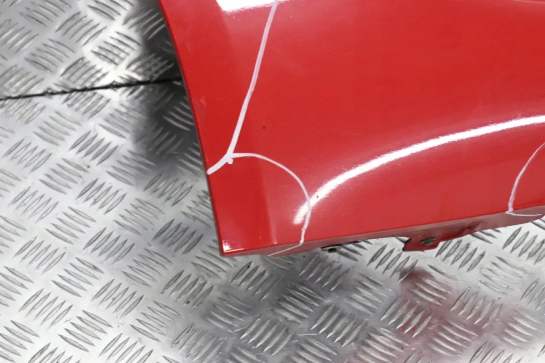 Listello Portiera Destra Rosso Chiaro Rosso - 314 per BMW Z4 E85 E86 con numero di parte 0031108 BMW Z4 E85 E86 Listello Portiera Destra Rosso Chiaro Rosso - 314 - SKU 0031108-HELL - Numero di parte 0031108