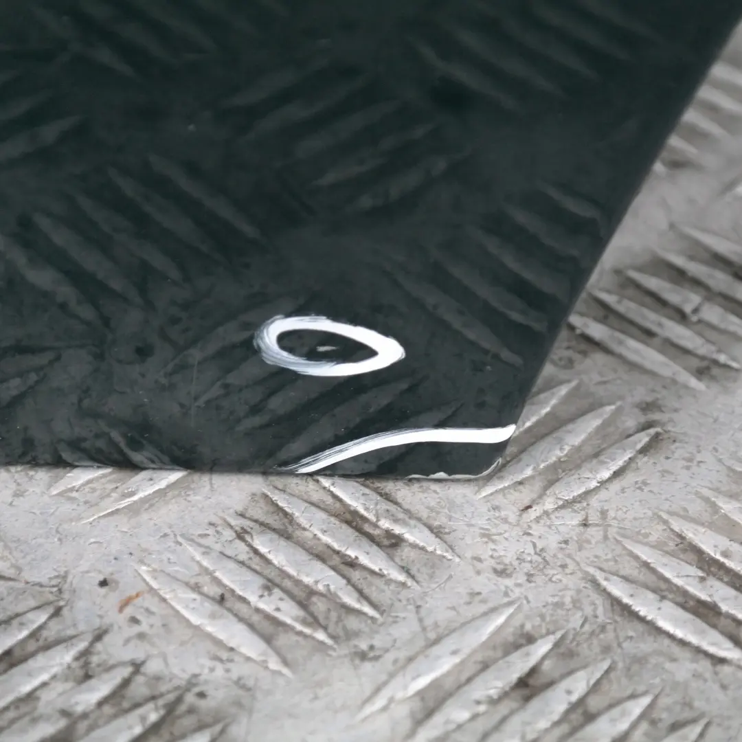 Drzwi lewe tylne Tiefgruen A43 do BMW 3 E90 o numerze 41007203647 BMW 3 E90 Drzwi lewe tylne Tiefgruen A43 - SKU 7203647-TG - Numer Części 41007203647