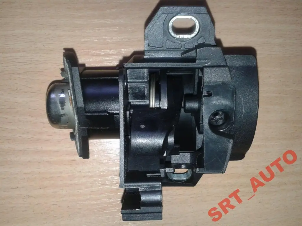 Cierre Tapa Maletero 5124 para BMW E90 E90N E92 E92N LCI con número de pieza 7144877 BMW E90 E90N E92 E92N LCI Cierre Tapa Maletero 5124 - SKU 7144877 - Número de pieza 7144877