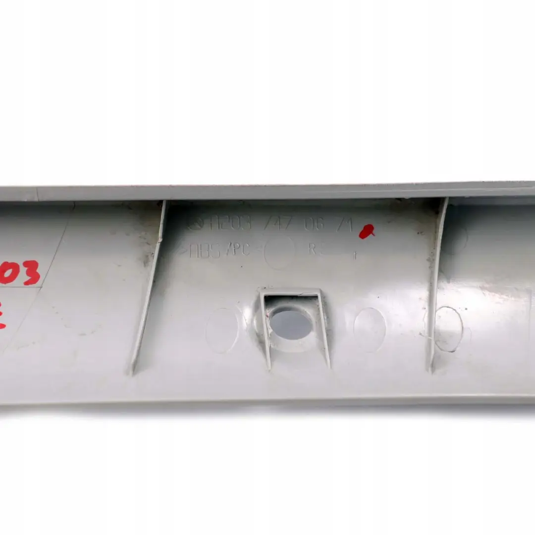  Mercedes-Benz CLC CL203 Heckklappenverkleidung Hinten Rechts Grau - SKU A2037470671 - Teilenummer A2037470671