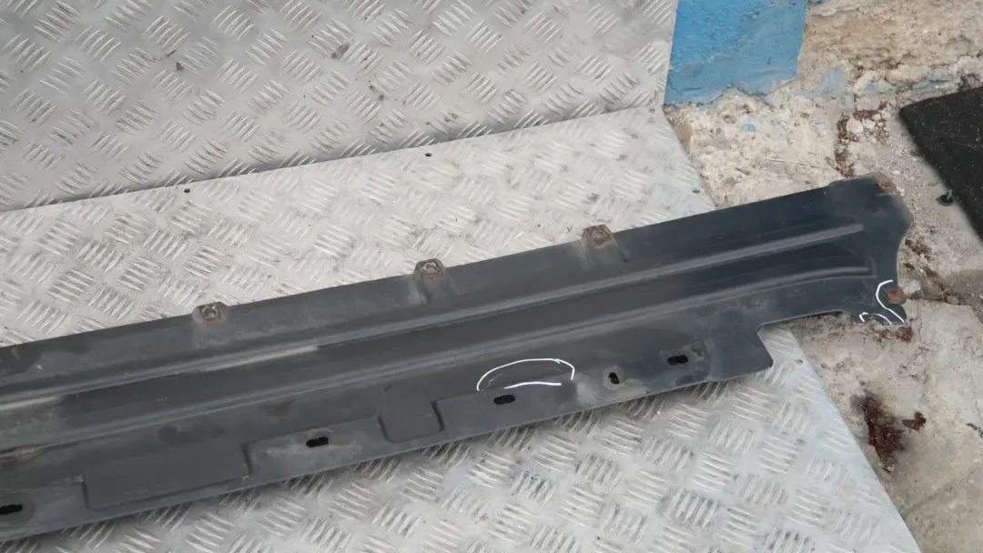 Left N/S Underbody Panelling Trim Panel Cover to BMW X5 Series E53 Rear with Part number 8402437 BMW X5 Series E53 Rear Left N/S Underbody Panelling Trim Panel Cover - SKU 8402437 - Part number 8402437