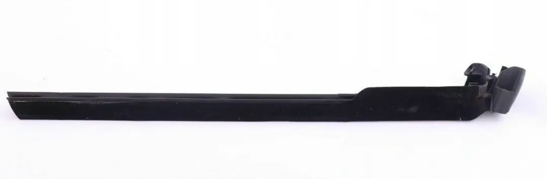 Ventana Canal Interior Sellado Trasero Izquierdo para BMW E88 con número de pieza 7164987 BMW E88 Ventana Canal Interior Sellado Trasero Izquierdo - SKU 7164987 - Número de pieza 7164987