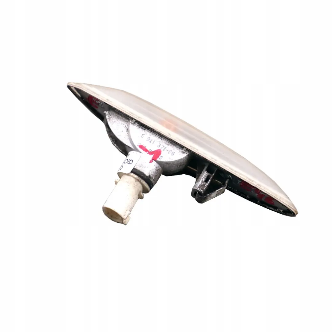 Zusatzblinkleuchte Blinker Weiss Links für BMW 3 er E46 mit Teilenummer 7165915 BMW 3 er E46 Zusatzblinkleuchte Blinker Weiss Links - SKU 6911371 - Teilenummer 7165915