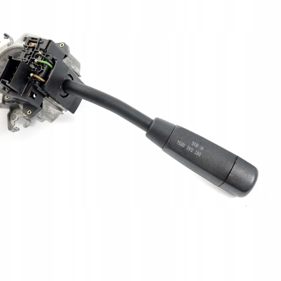 Interruttore stelo tergicristallo indicatore per Mercedes CLK C208 W210 con numero di parte A2105450110 Mercedes CLK C208 W210 Interruttore stelo tergicristallo indicatore - SKU A2105450110 - Numero di parte A2105450110