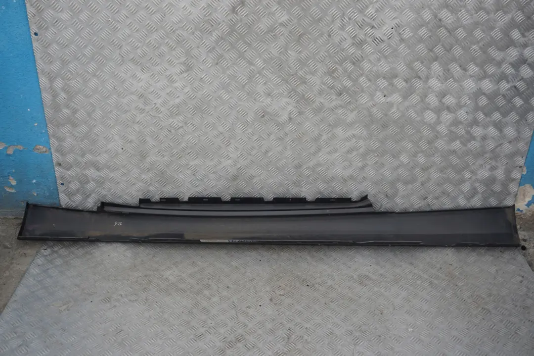 BMW 1 E81 Nakładka próg prawy schwarz II 668 - SKU 0036142-SCH4 - Numer Części 0036142