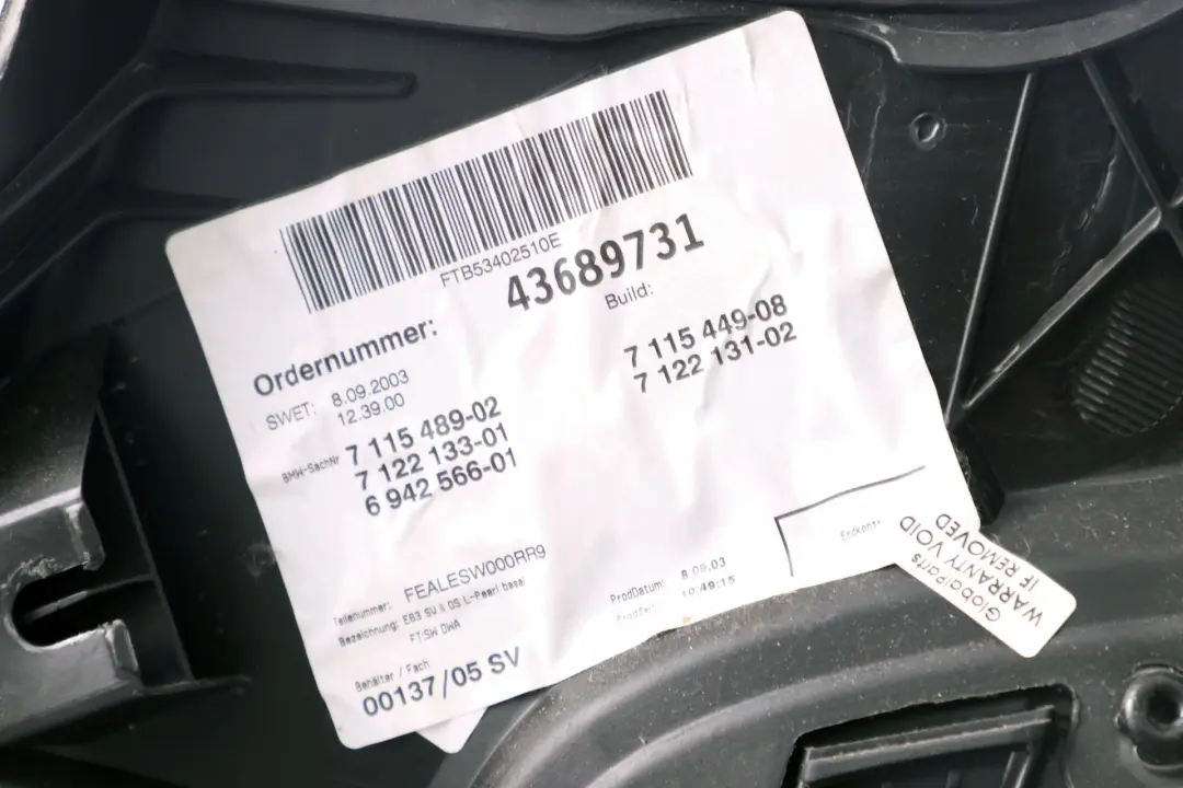 Boczek tapicerka drzwi lewy tył skóra do BMW E63 o numerze 7115449 BMW E63 Boczek tapicerka drzwi lewy tył skóra - SKU 7115449 - Numer Części 7115449