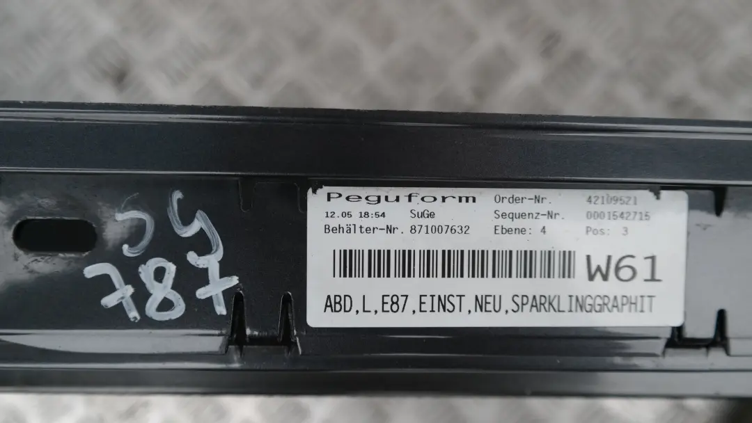 @BMW 1 Series E87 Sill Strip Side Skirt Left N/S Sparkling Graphite Metallic A22 to with Part number 0032949 @BMW 1 Series E87 Sill Strip Side Skirt Left N/S Sparkling Graphite Metallic A22 - SKU 0032949-SG8 - Part number 0032949