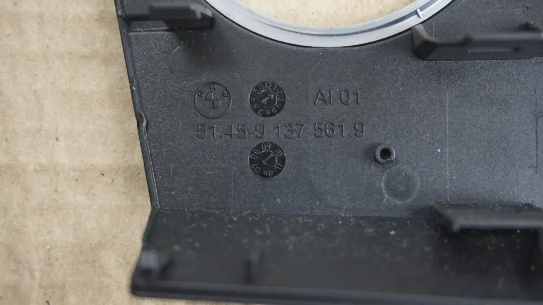 Front plate of controls air conditioner CHROME to BMW 3 Series E90 E91 LCI with Part number 51459137561 BMW 3 Series E90 E91 LCI Front plate of controls air conditioner CHROME - SKU 9137561 - Part number 51459137561