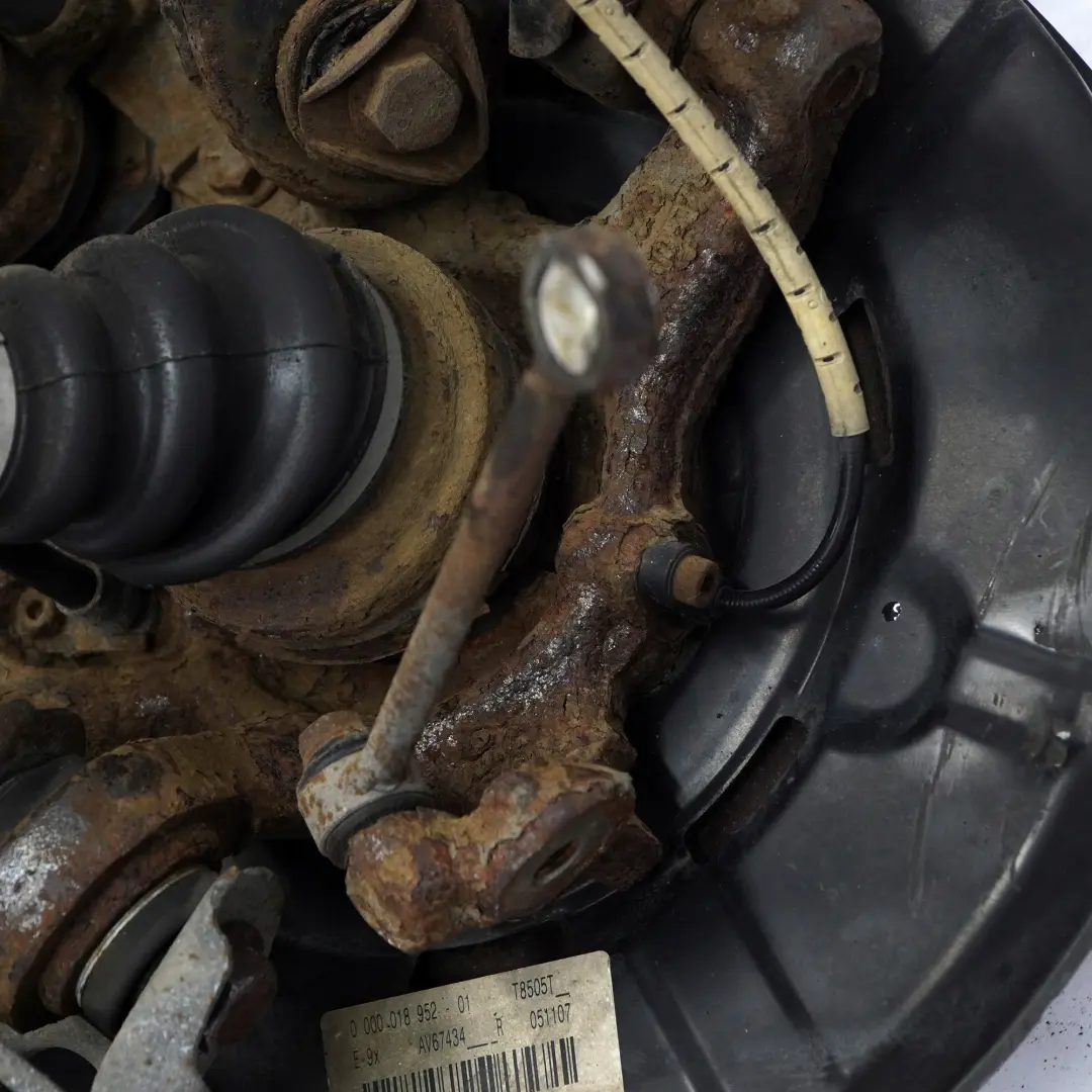 N52 trasera derecha del eje De suspension del disco De freno Hub para BMW E90 330i con número de pieza 6774808 BMW E90 330i N52 trasera derecha del eje De suspension del disco De freno Hub - SKU 6774808-3 - Número de pieza 6774808