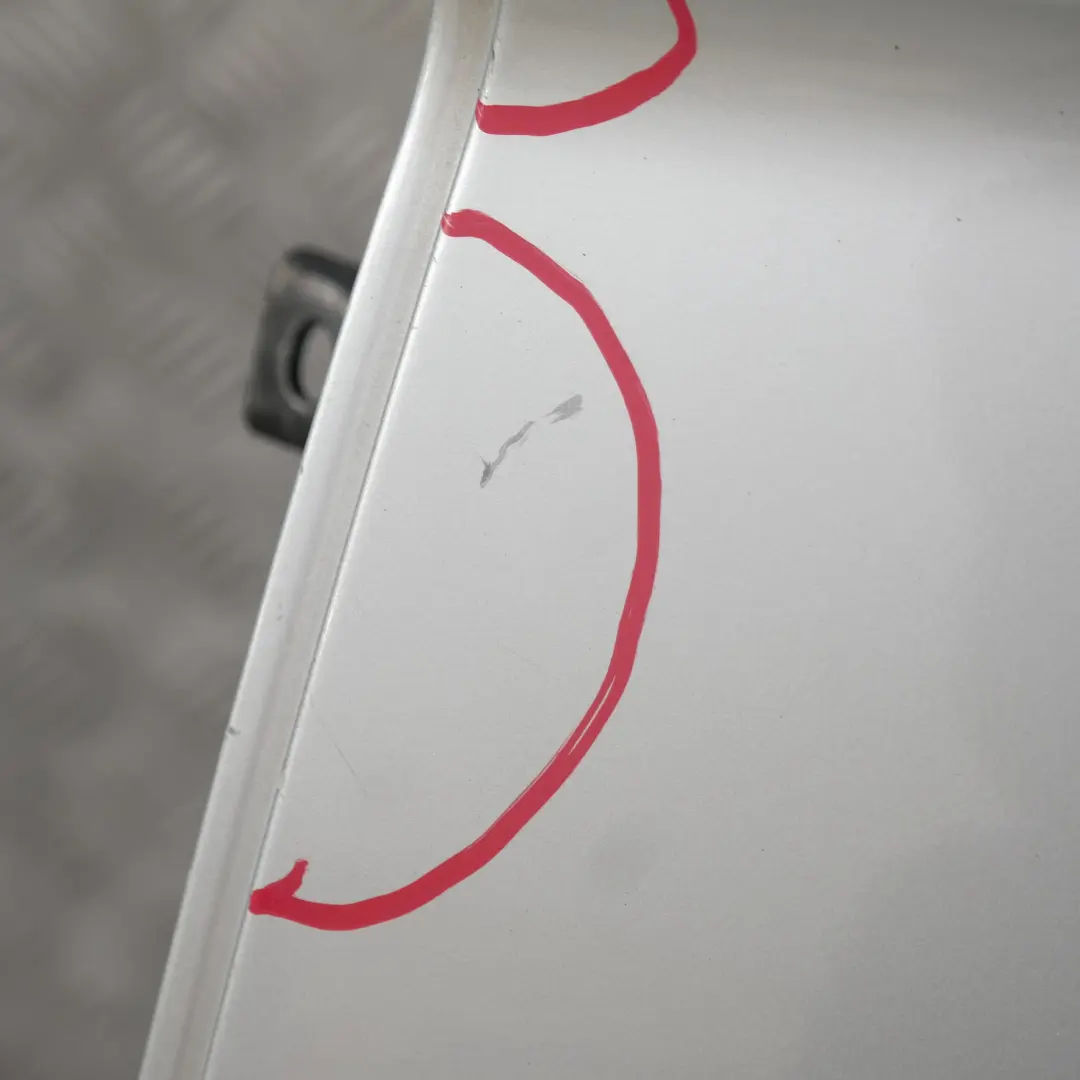 Lato Conducente Porta Posteriore Sinistra Argento-Titanio Titan per BMW X5 E53 con numero di parte 8256827 BMW X5 E53 Lato Conducente Porta Posteriore Sinistra Argento-Titanio Titan - SKU 8256827-TS - Numero di parte 8256827