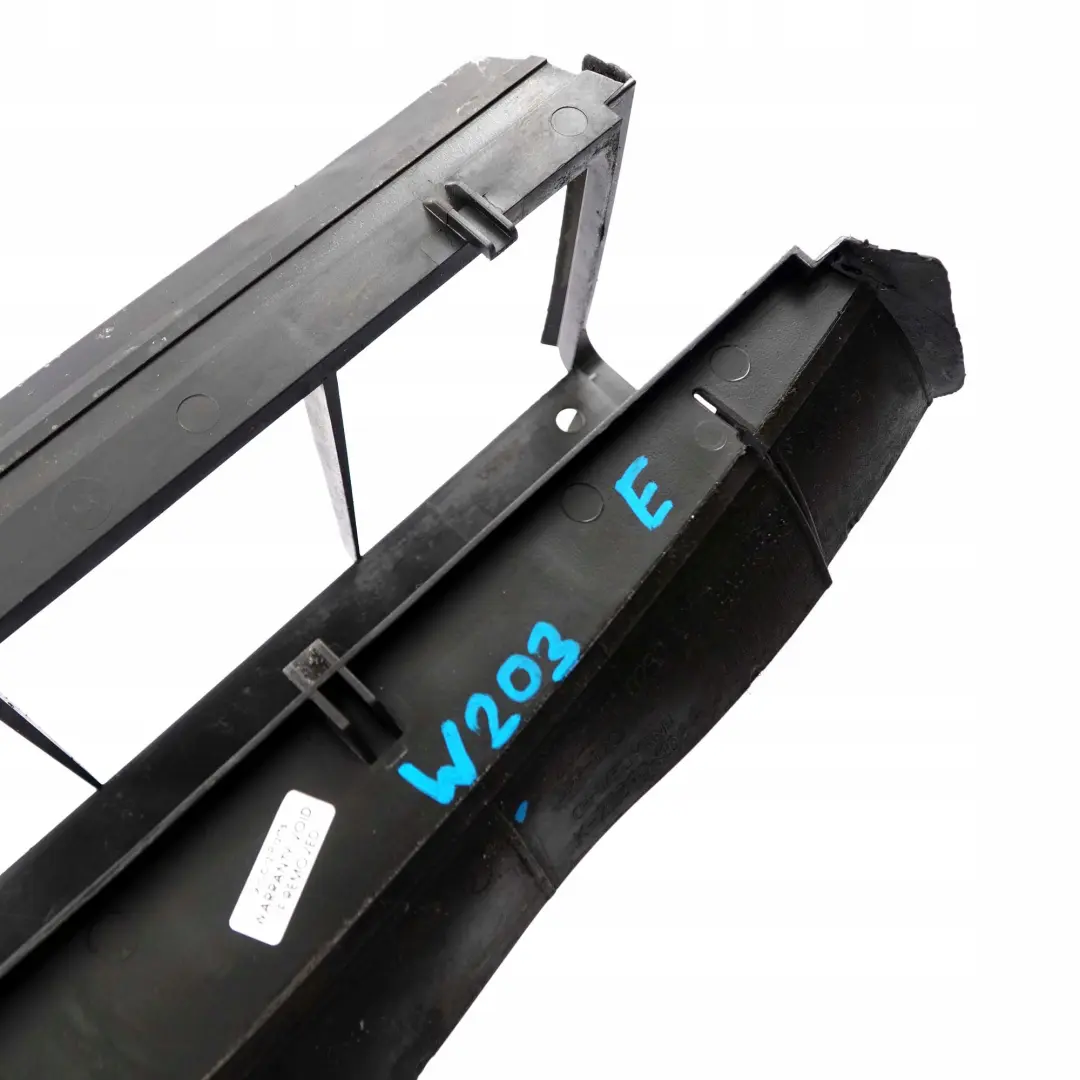 Conducto de canal de admisión de aire del radiador para Mercedes W203 con número de pieza A2035050230 Mercedes W203 Conducto de canal de admisión de aire del radiador - SKU A2035050230 - Número de pieza A2035050230