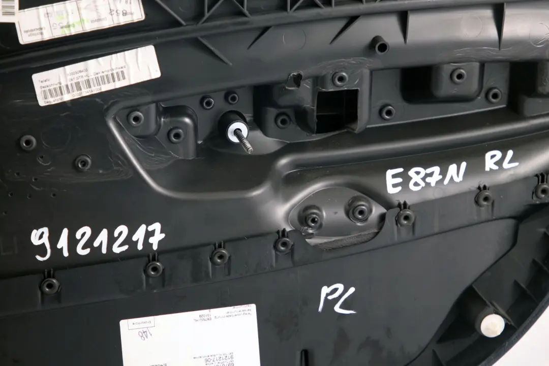 Garniture de Porte Arriere a Gauche Cuir Boston Citron pour BMW 1 Serie E87 LCI à propos du numéro de pièce 9121217 BMW 1 Serie E87 LCI Garniture de Porte Arriere a Gauche Cuir Boston Citron - SKU 9121217 - Numéro de pièce 9121217