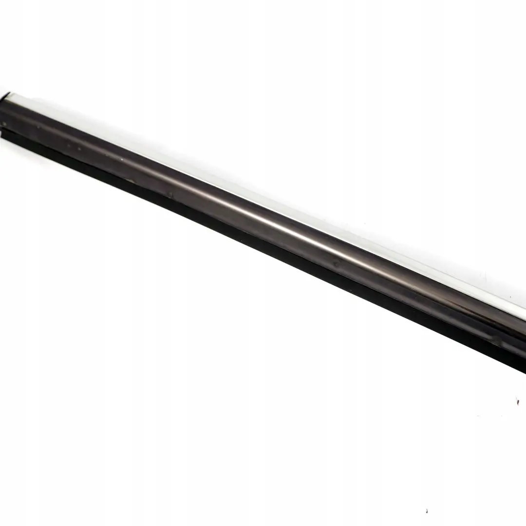 Mercedes Clase CLK W208 Trasera Derecha O / Cuarto Ventana Marco Tira De Cromo - SKU A2086700887 - Número de pieza A2086700887