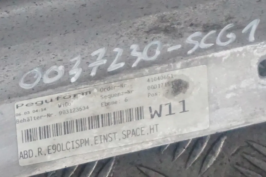 BMW E90 LCI Listwa próg prawy spacegrau M-Pakiet - SKU 0037230-SCG1 - Numer Części 0037230