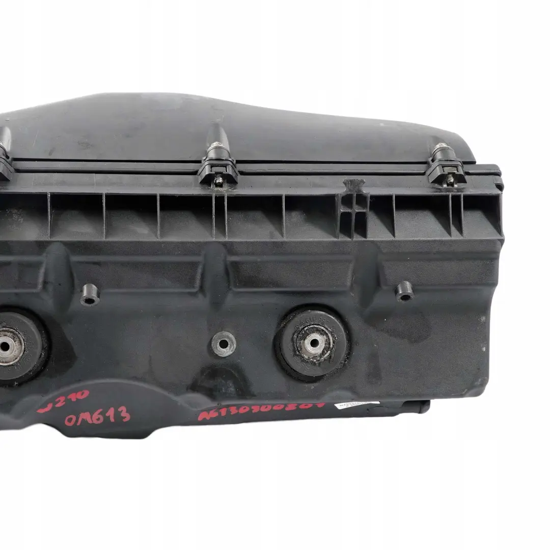 Mercedes-Benz C E W210 W220 320 CDI OM613 Luftfilterkasten für mit Teilenummer A6130900801 Mercedes-Benz C E W210 W220 320 CDI OM613 Luftfilterkasten - SKU A6130900801 - Teilenummer A6130900801