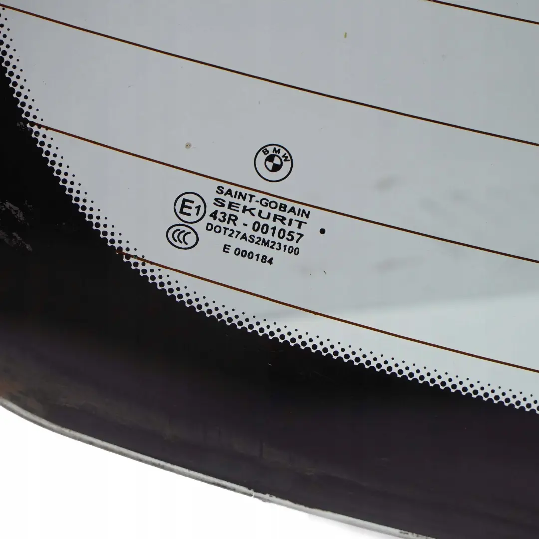 Szyba tylna tył AS2 do BMW E60 o numerze 7027080 BMW E60 Szyba tylna tył AS2 - SKU 7027080 - Numer Części 7027080