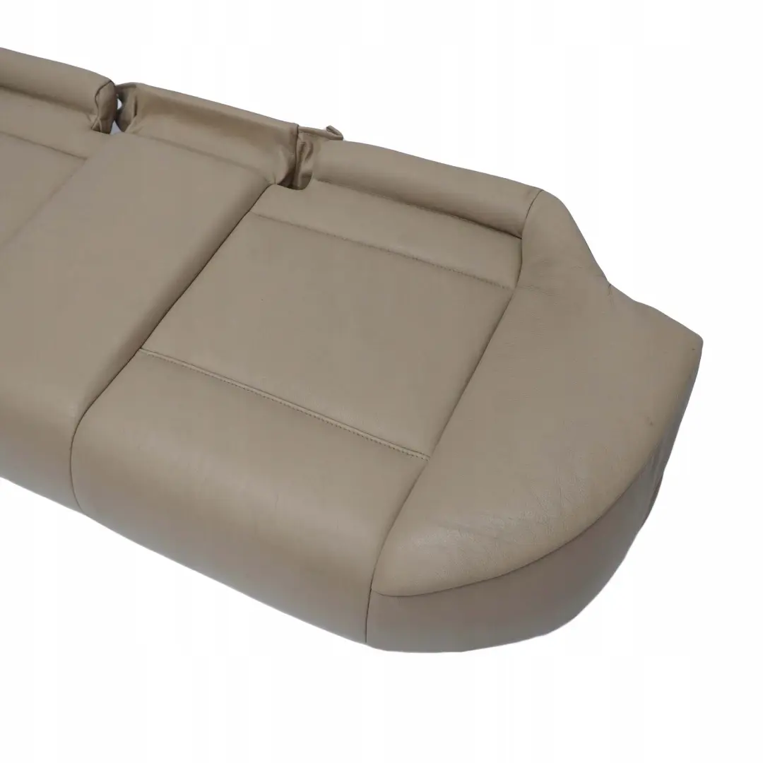 Berline Siege Arriere Innenr?cksitzbank Reference Cuir Beige Montana pour BMW E46 à propos du numéro de pièce 7000877 BMW E46 Berline Siege Arriere Innenr?cksitzbank Reference Cuir Beige Montana - SKU 7000877 - Numéro de pièce 7000877