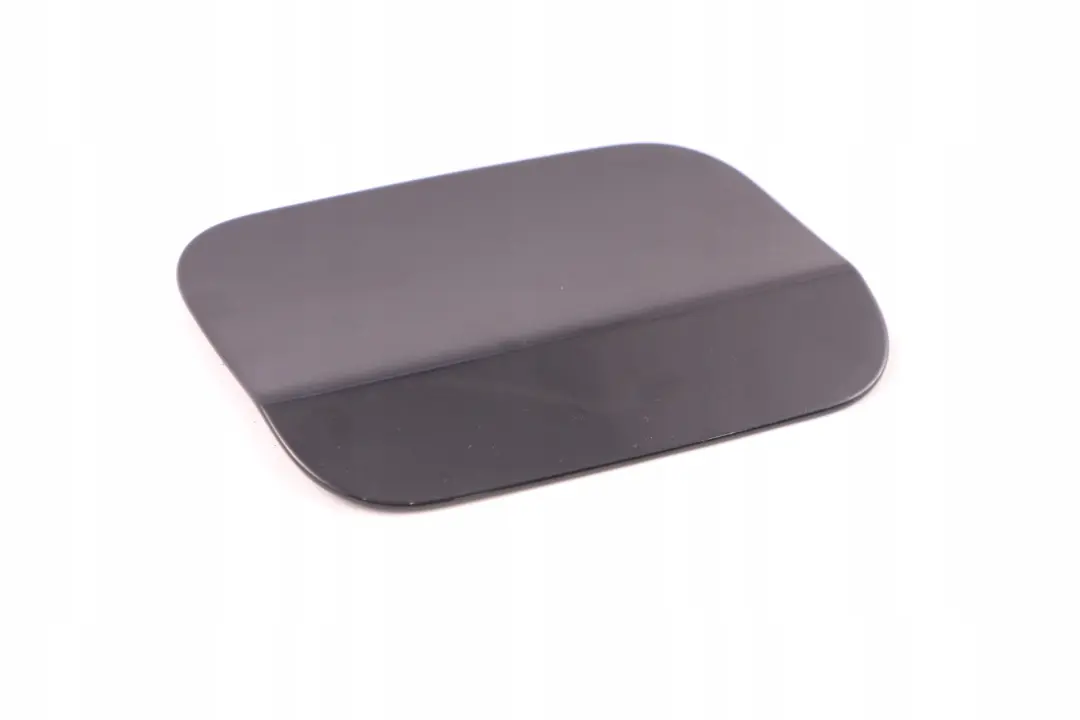 Fill In Flap Carbonschwarz Carbon Black para BMW E60 E61 Fuel Cover con número de pieza 7034281 BMW E60 E61 Fuel Cover Fill In Flap Carbonschwarz Carbon Black - SKU 7034281-CAR - Número de pieza 7034281