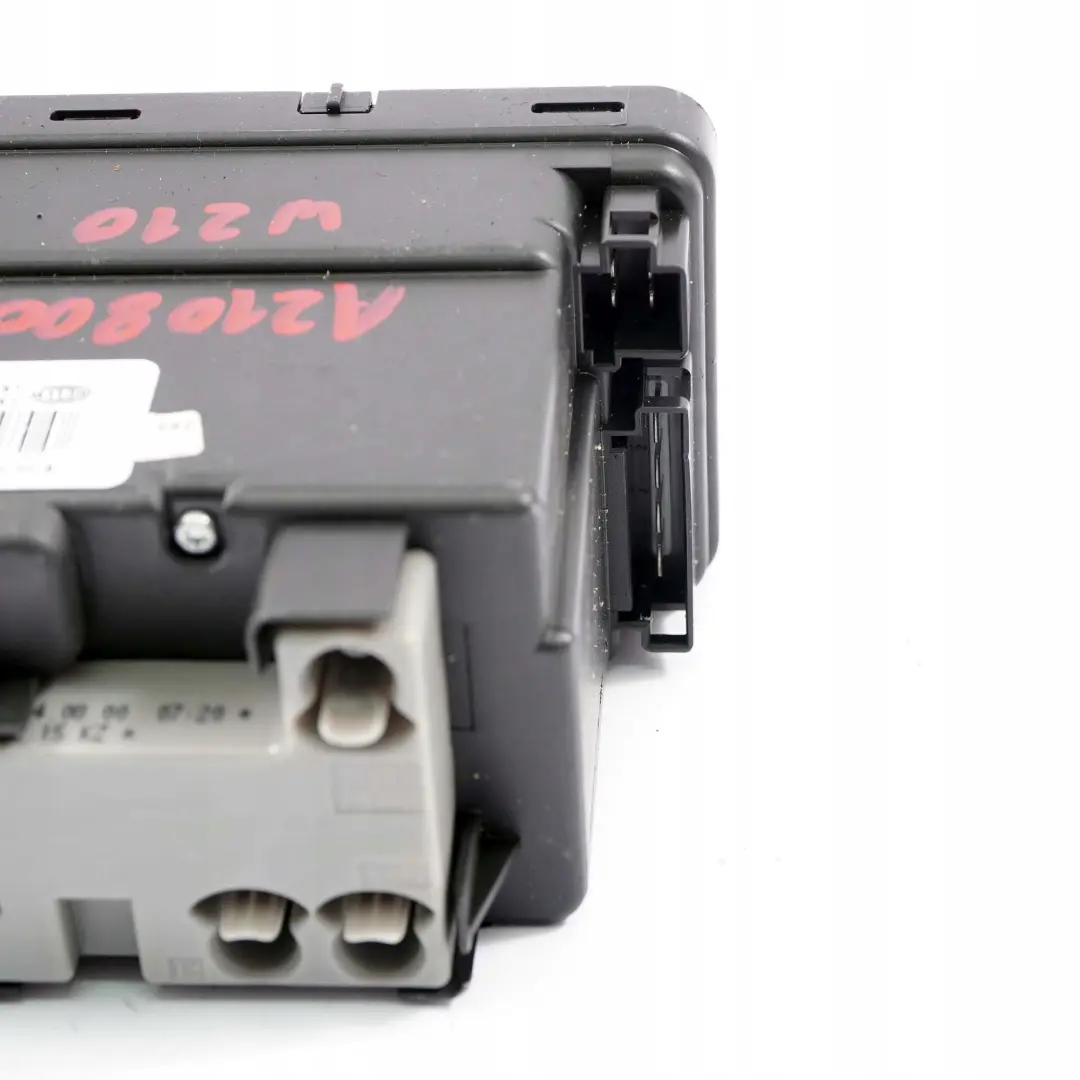 Mercedes-Benz C E W202 W210 Saloon Central Door Locking Vacuum Pump to with Part number A2108001948 Mercedes-Benz C E W202 W210 Saloon Central Door Locking Vacuum Pump - SKU A2108001948 - Part number A2108001948